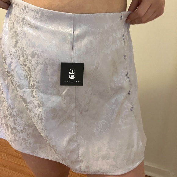 Garage Satin Mini Skirt NWT - Picture 3 of 4